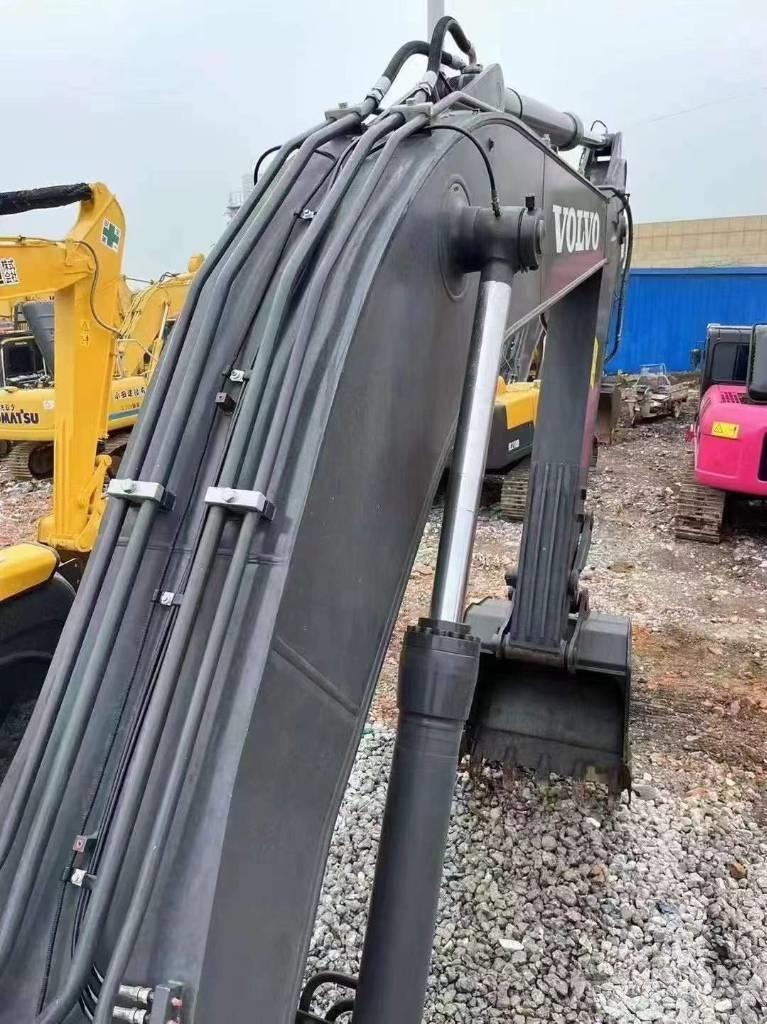 Volvo EC 240 大型油圧ショベル12t以上（パワーショベル・ユンボ）