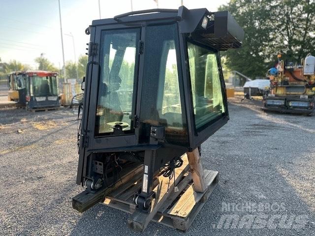CASE D 1650 NEW CAB キャビン及び内装