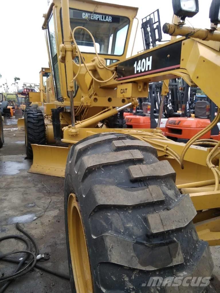 CAT 140 H モーターグレーダー