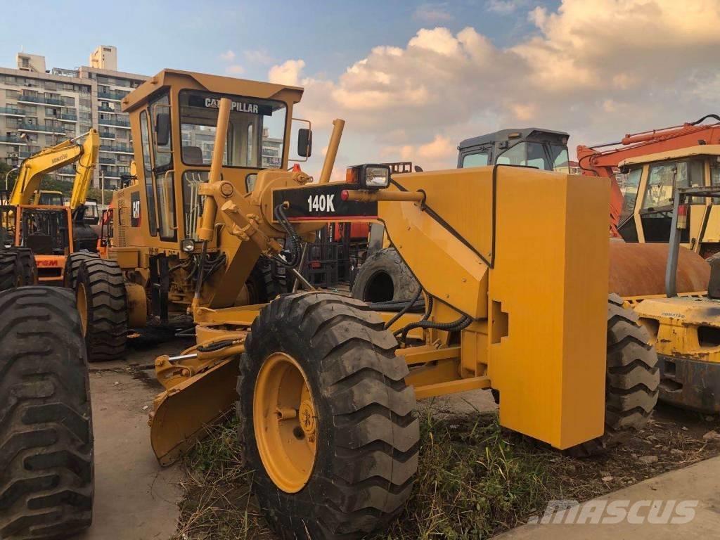 CAT 140 K モーターグレーダー
