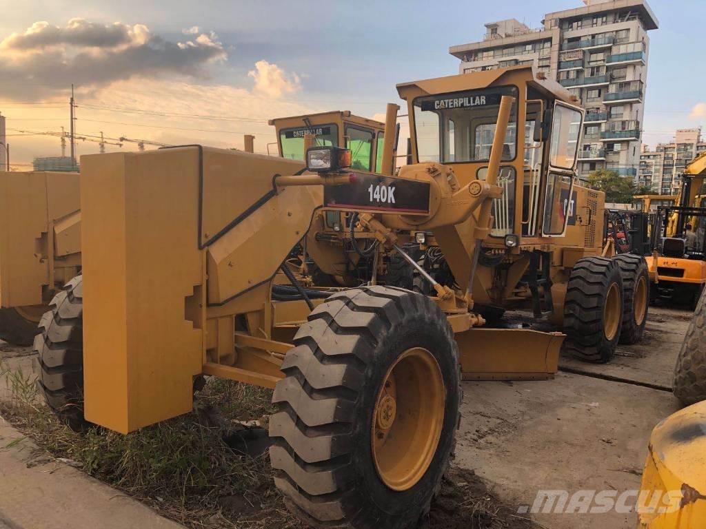 CAT 140 K モーターグレーダー