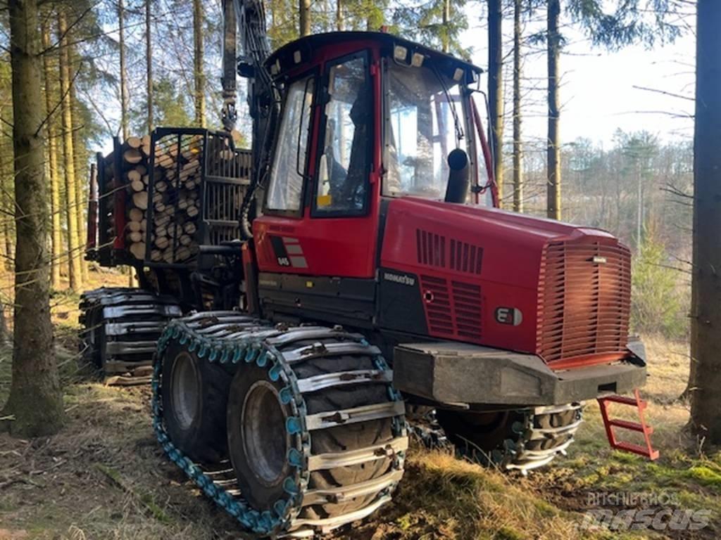 Komatsu 845 フォワーダー