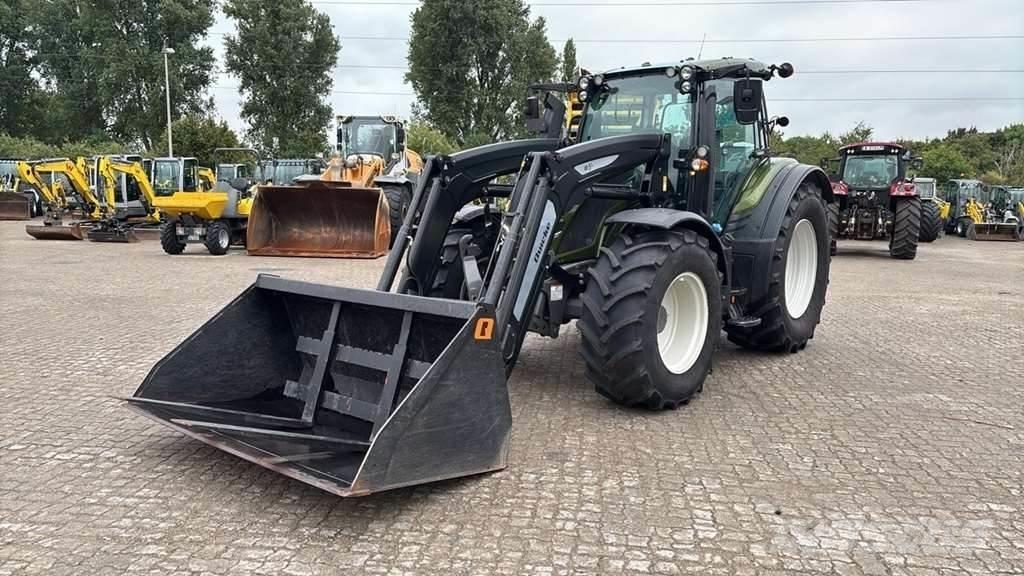 Valtra N175 トラクター