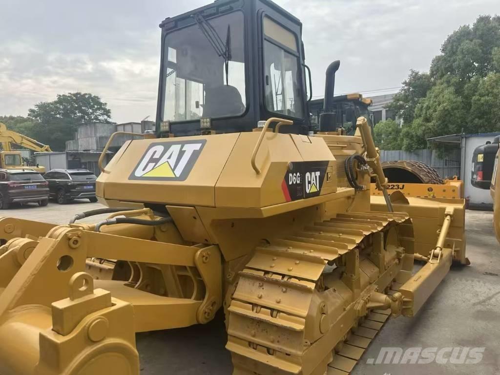 CAT D 6 G ブルドーザー