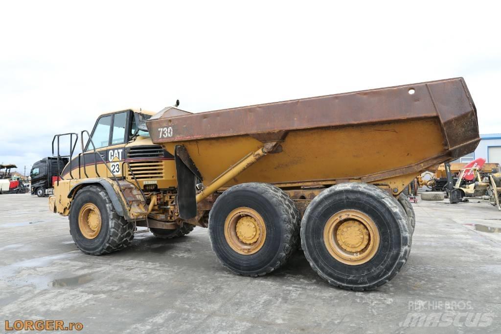 CAT 730 アーティキュレート式ダンプトラック