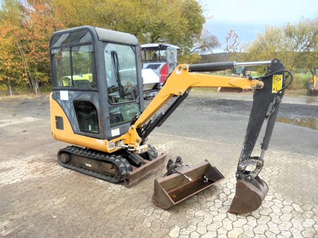 Bobcat 320 D ミニ油圧ショベル 7t以下（ミニユンボ・ミニディガー）