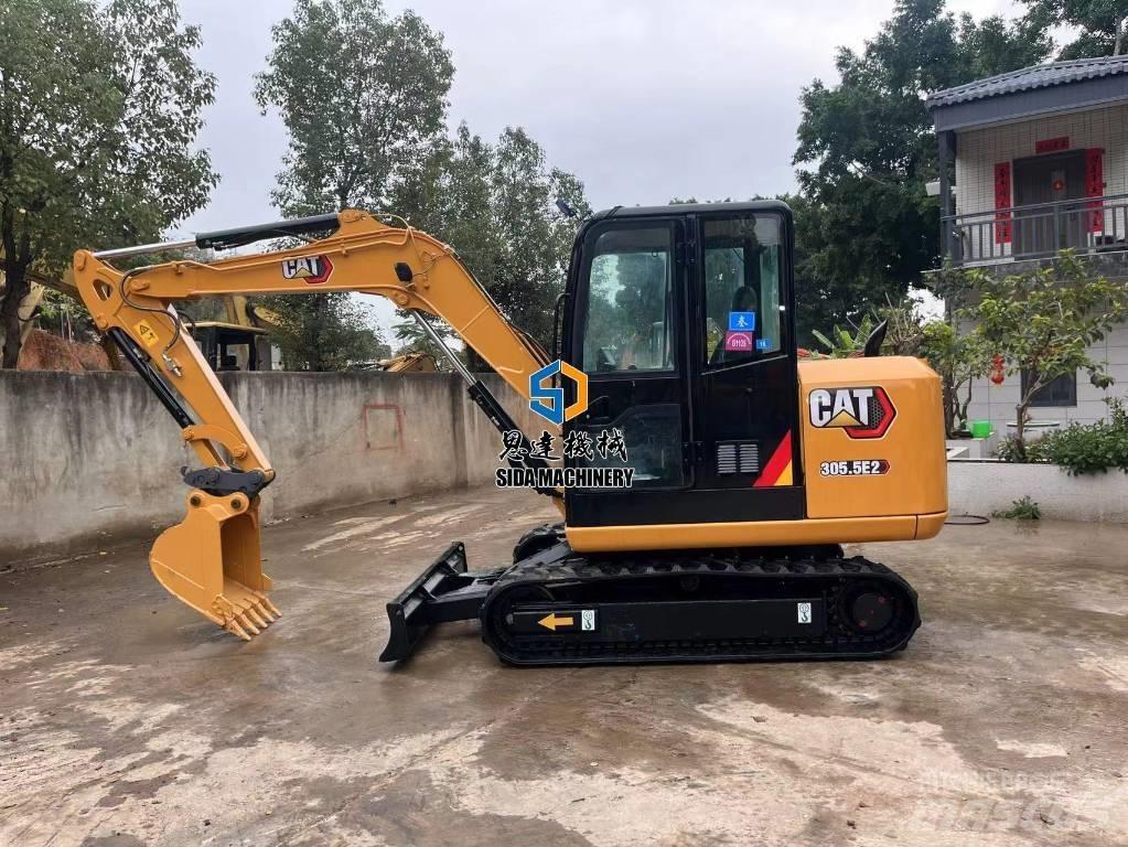 CAT 305.5E2 大型油圧ショベル12t以上（パワーショベル・ユンボ）