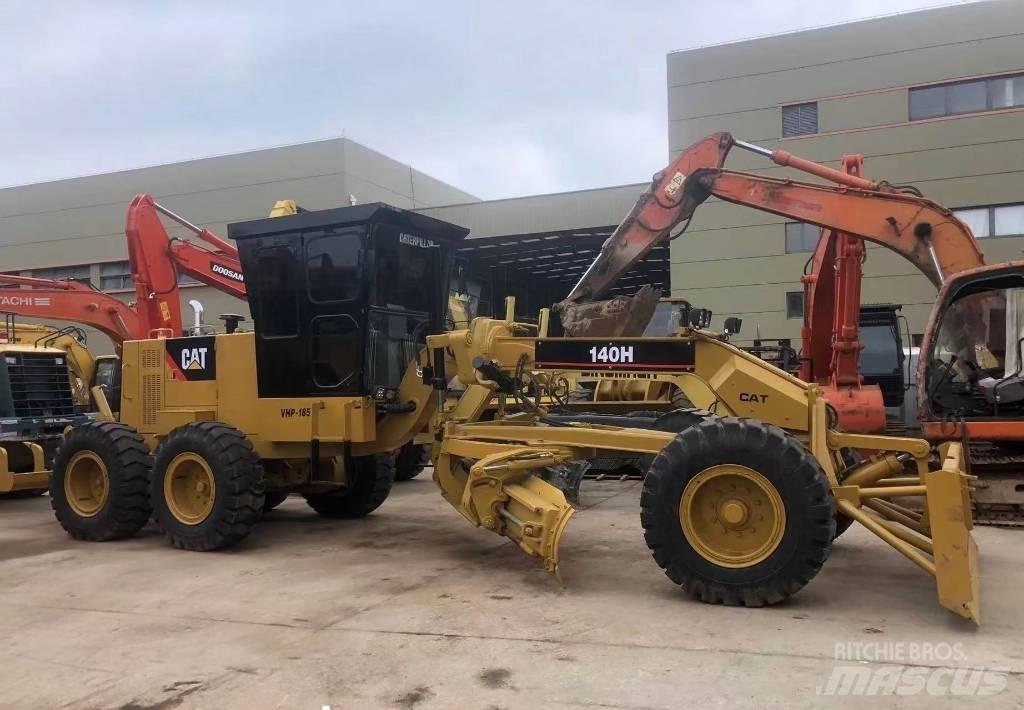 CAT 140 K モーターグレーダー