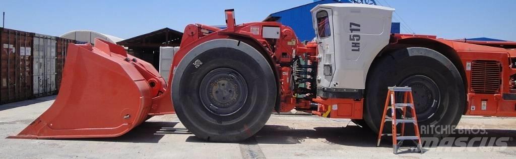 Sandvik LH 517 地下ローダー