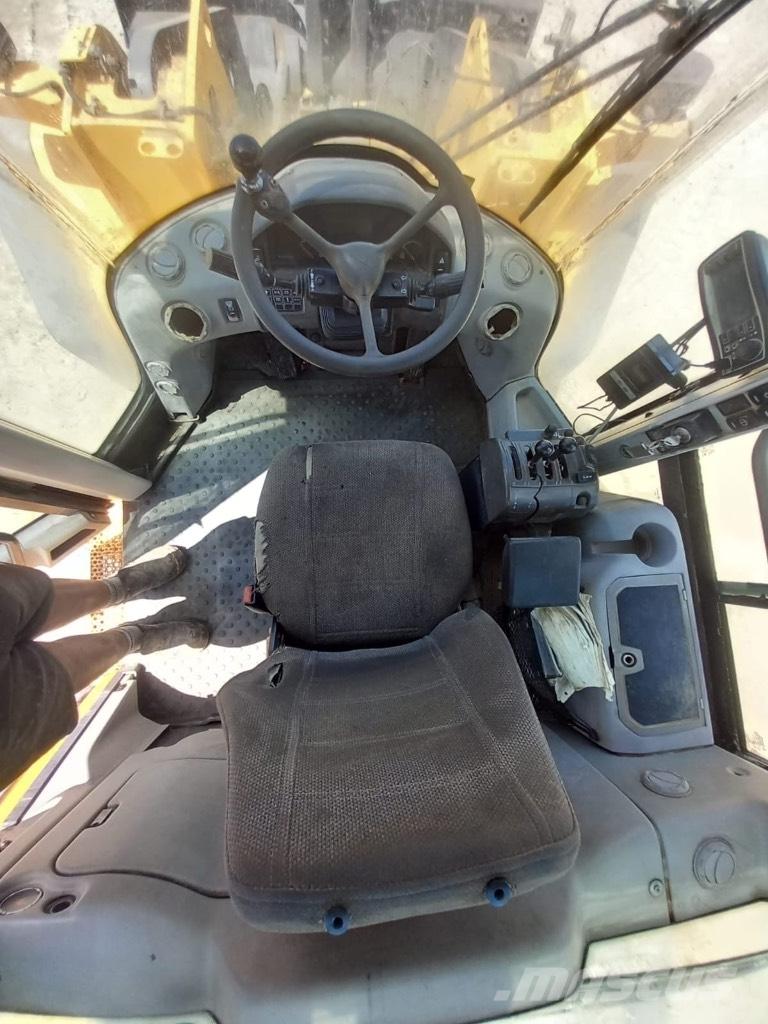 Volvo L 120 F ホイールローダー・タイヤショベル