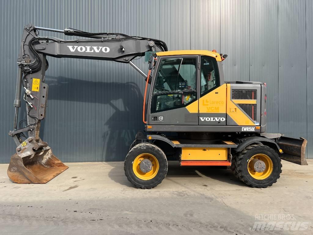 Volvo EWR150E ホイール式油圧ショベル（パワーショベル・ユンボ・バックホー）