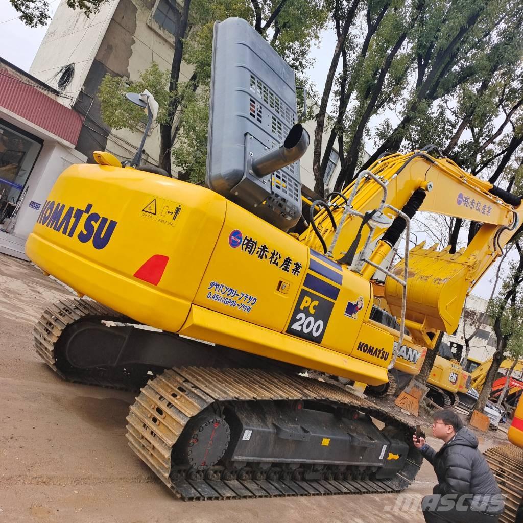 Komatsu PC 200 8N 大型油圧ショベル12t以上（パワーショベル・ユンボ）