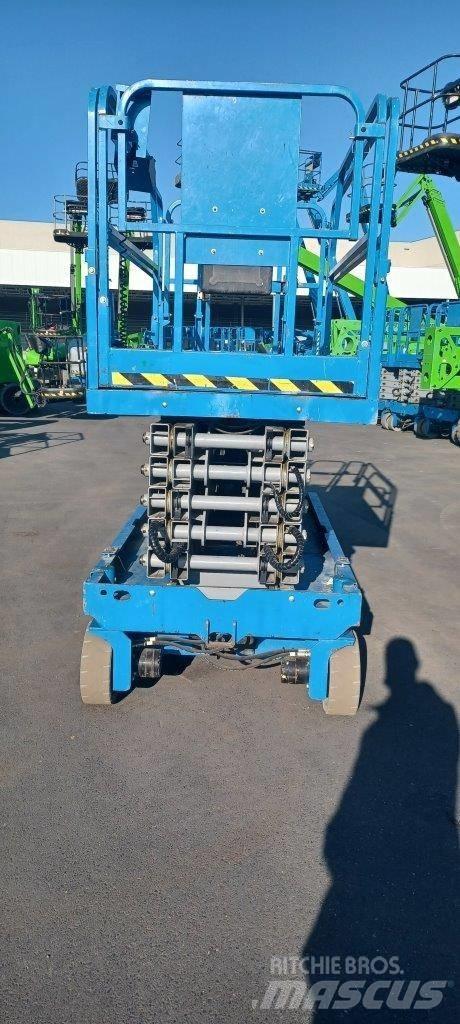 GENIE GS4047 シザースリフト