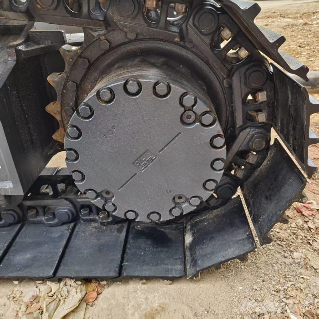 Komatsu PC 200-8 大型油圧ショベル12t以上（パワーショベル・ユンボ）