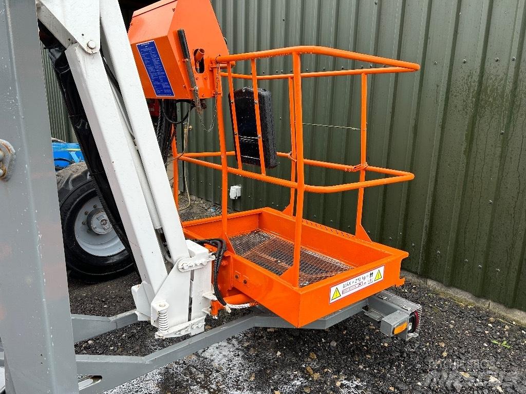 Snorkel TL 37 J 高所作業台付トレーラー