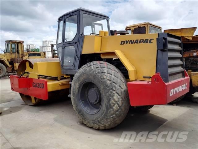 Dynapac CA 30 D 振動ローラ