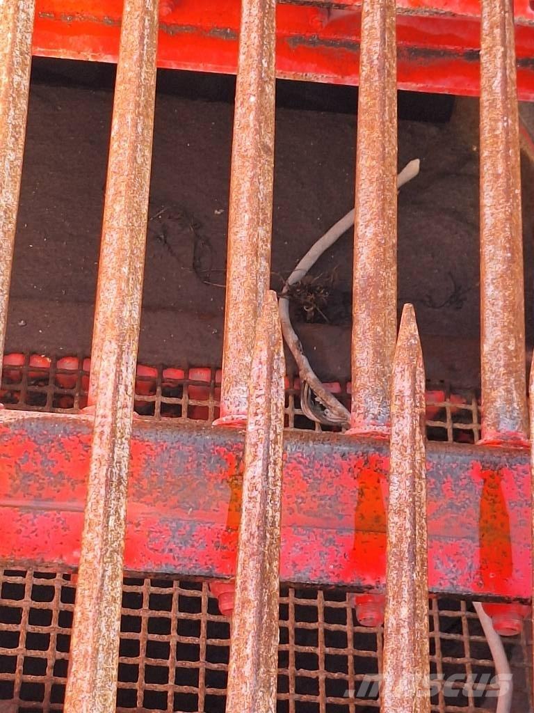 Finlay 870 自走式スクリーン