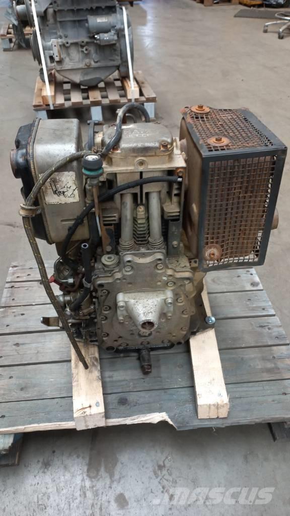 Hatz 1D81Z エンジン