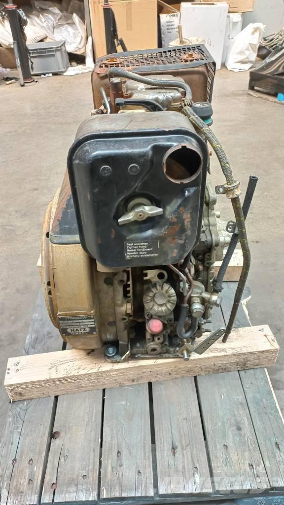 Hatz 1D81Z エンジン
