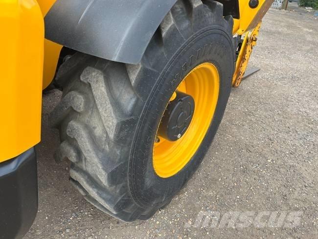 JCB 540-140 テレスコーピックハンドラー