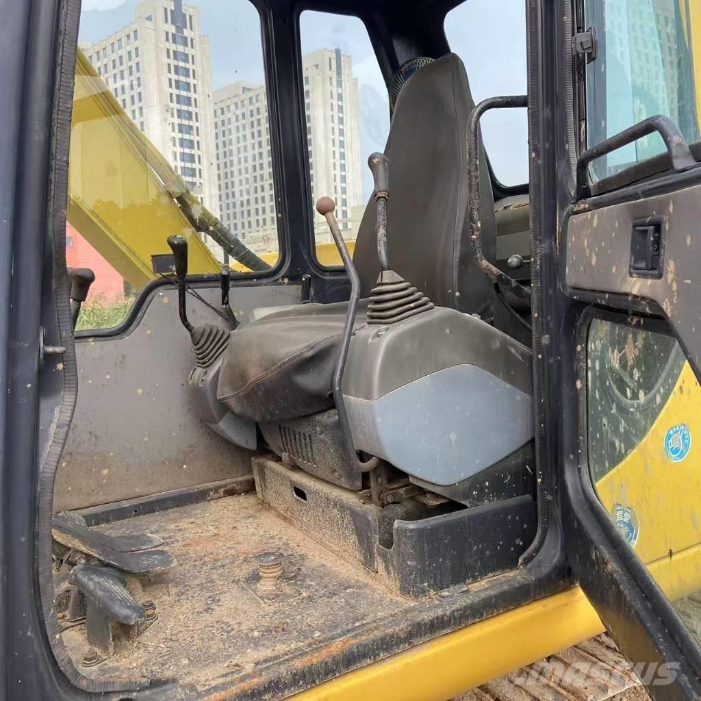 Komatsu PC60-7 大型油圧ショベル12t以上（パワーショベル・ユンボ）