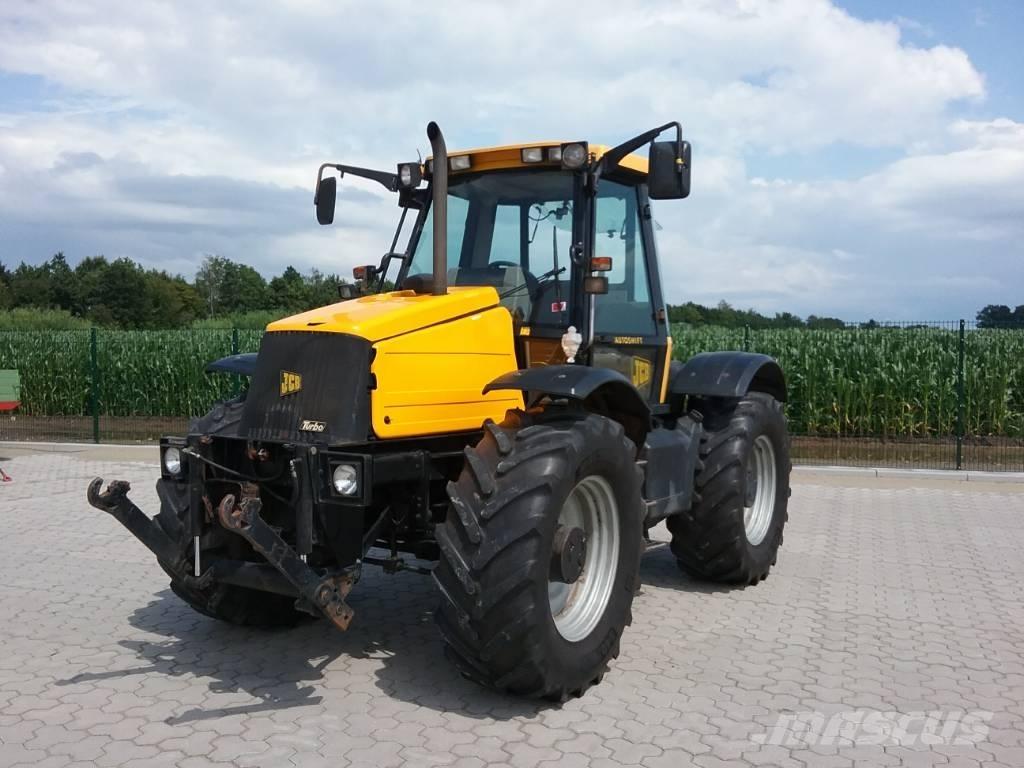 JCB Fastrac 2115 トラクター