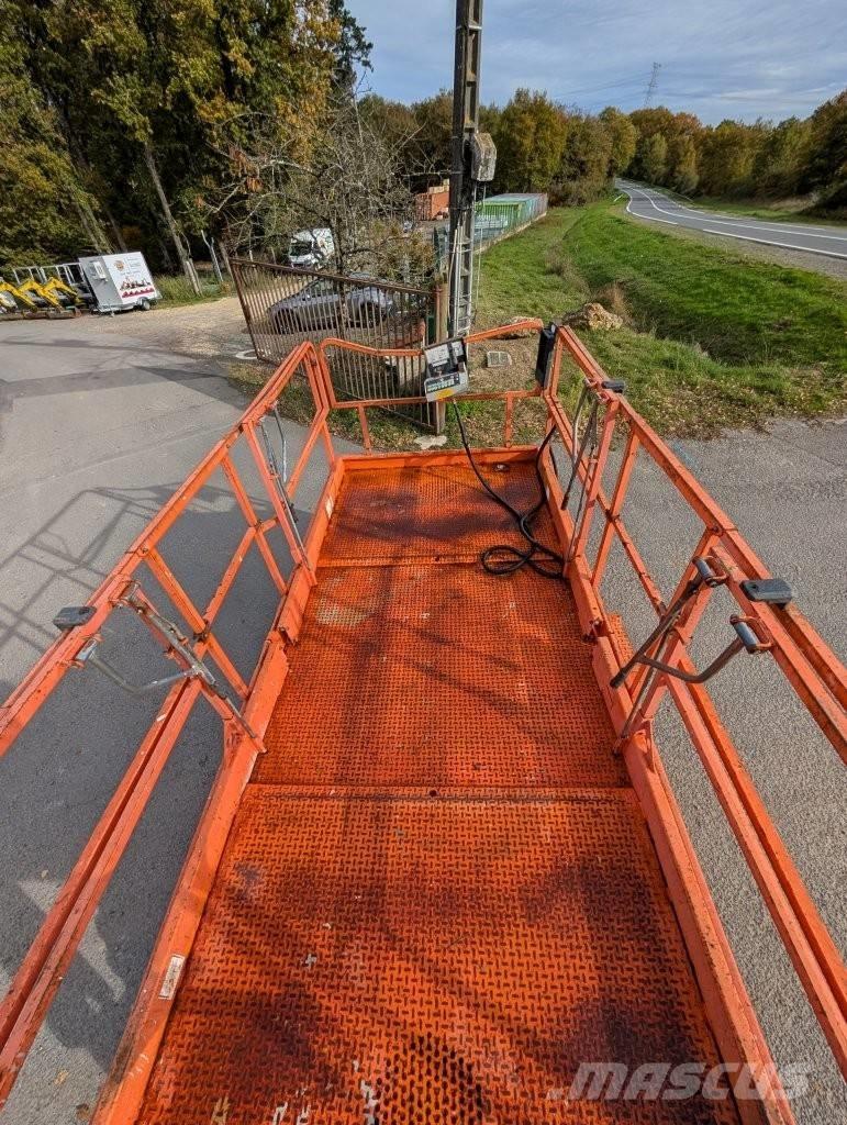 Haulotte H 12 SX シザースリフト