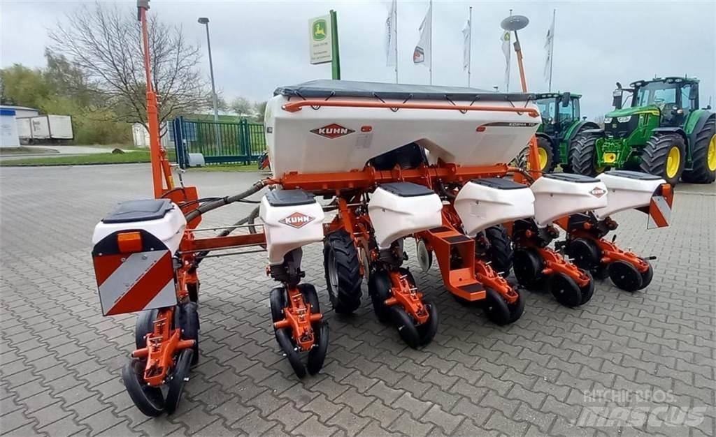 Kuhn Kosma TD Mais 種蒔き機械