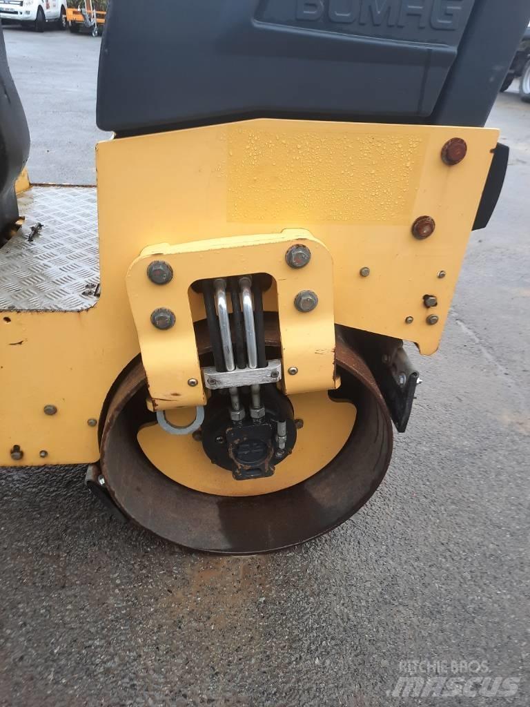 Bomag BW 90 AD-5 タンデムローラ