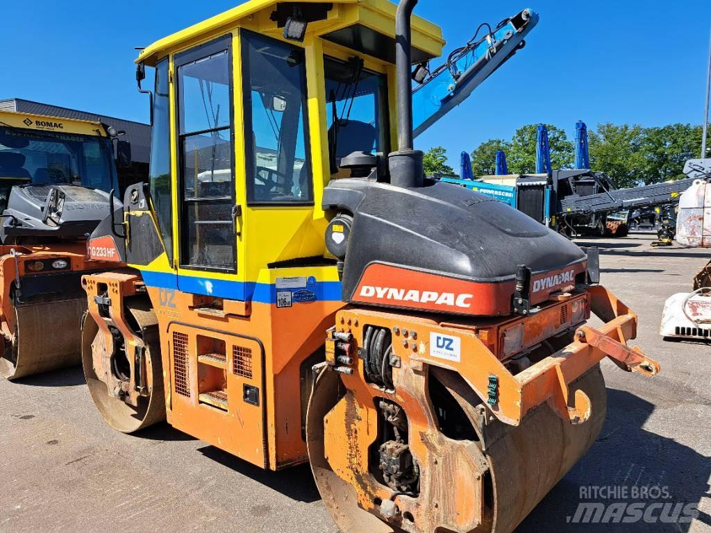 Dynapac CG233HF タンデムローラ
