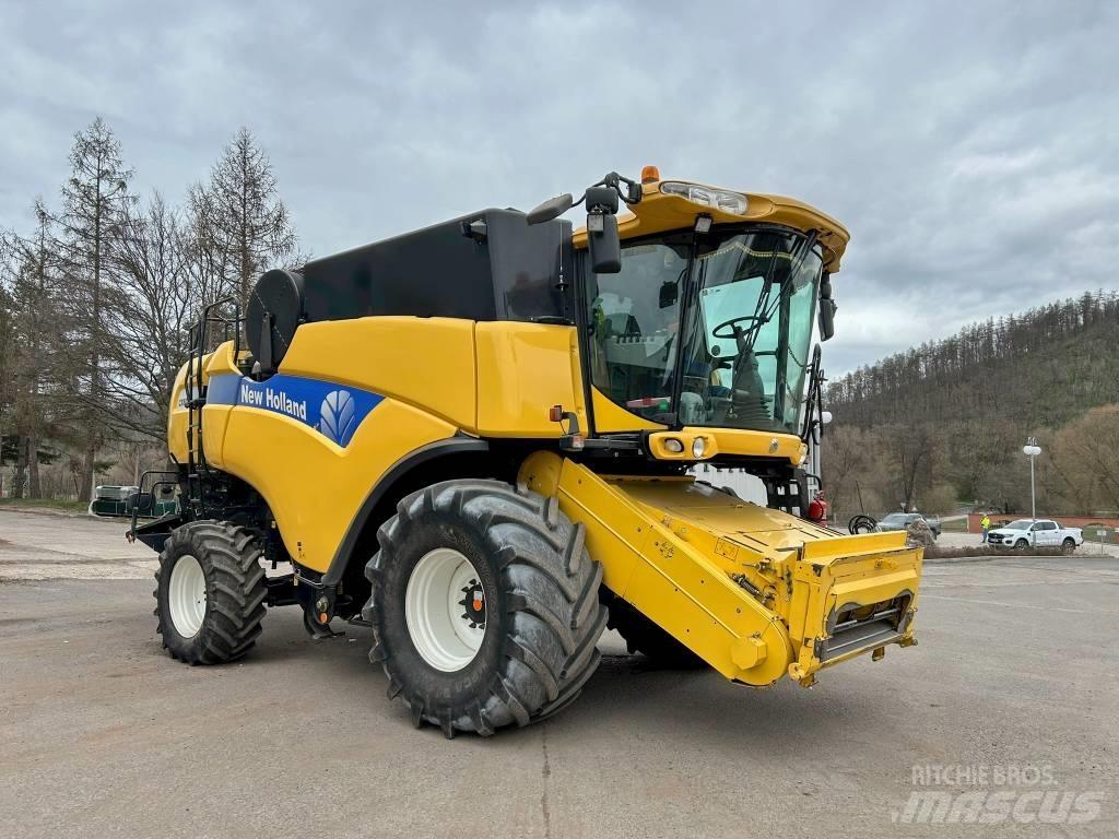 New Holland CX 8080 コンバイン
