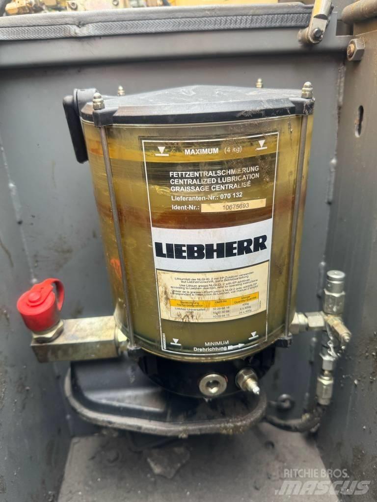 Liebherr LH 22 C 廃棄物／工業産廃処理機