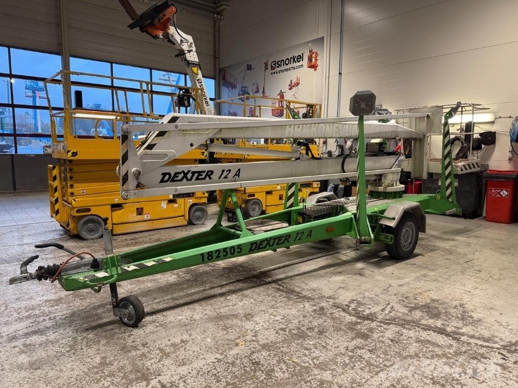 Dexter 12 A 高所作業台付トレーラー