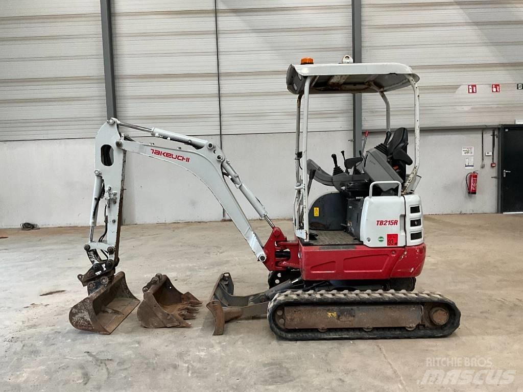 Takeuchi TB 215 R ミニ油圧ショベル 7t以下（ミニユンボ・ミニディガー）