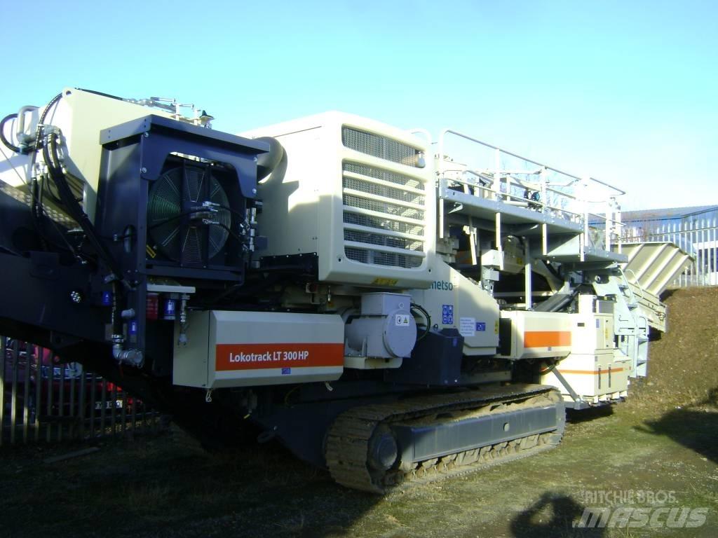 Metso LT 300 HP 自走式クラッシャー
