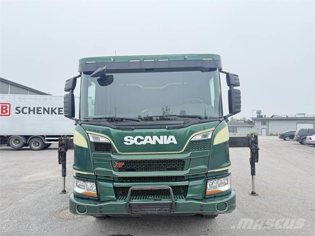 Scania P320 4x2 クレーントラック、ユニック車