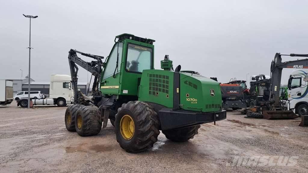 John Deere 1070 D ハーベスター