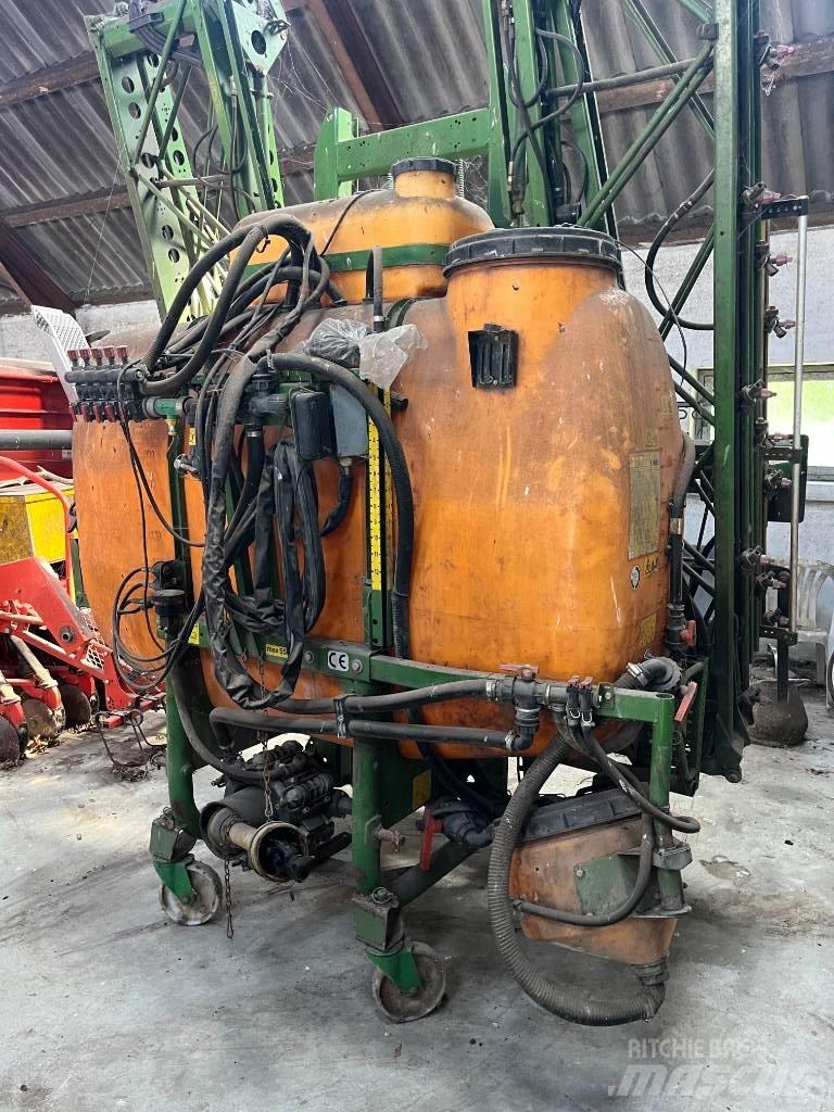 Amazone UF 1200 マウント型噴霧器