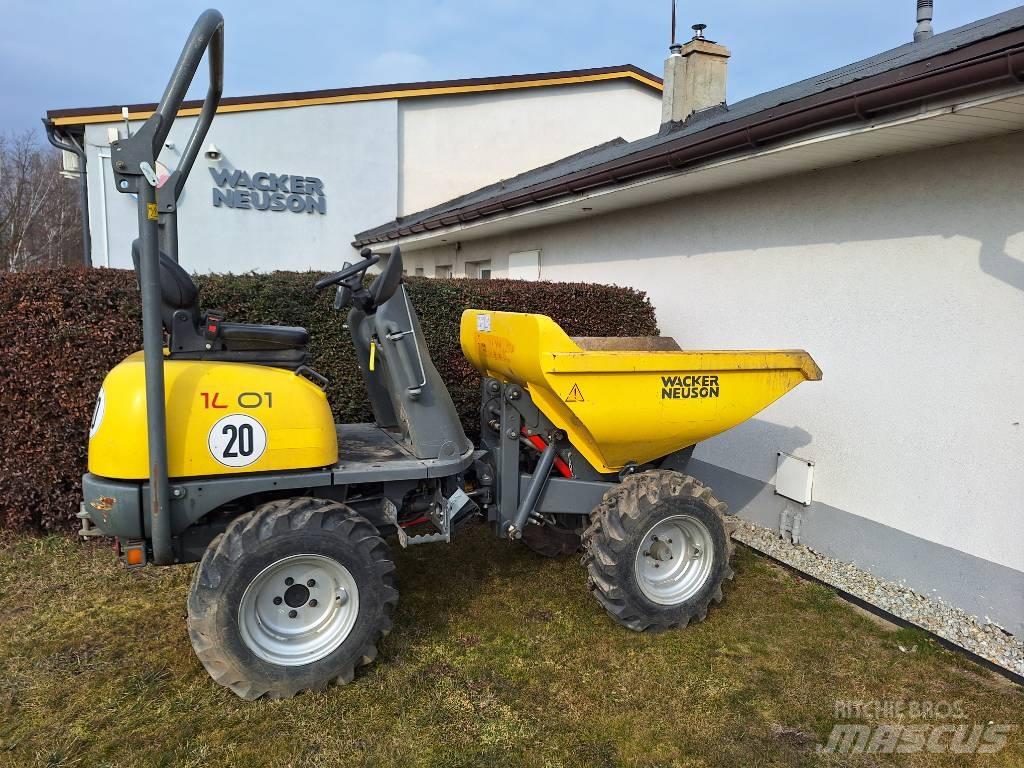 Wacker Neuson 1601 サイト　ダンプ