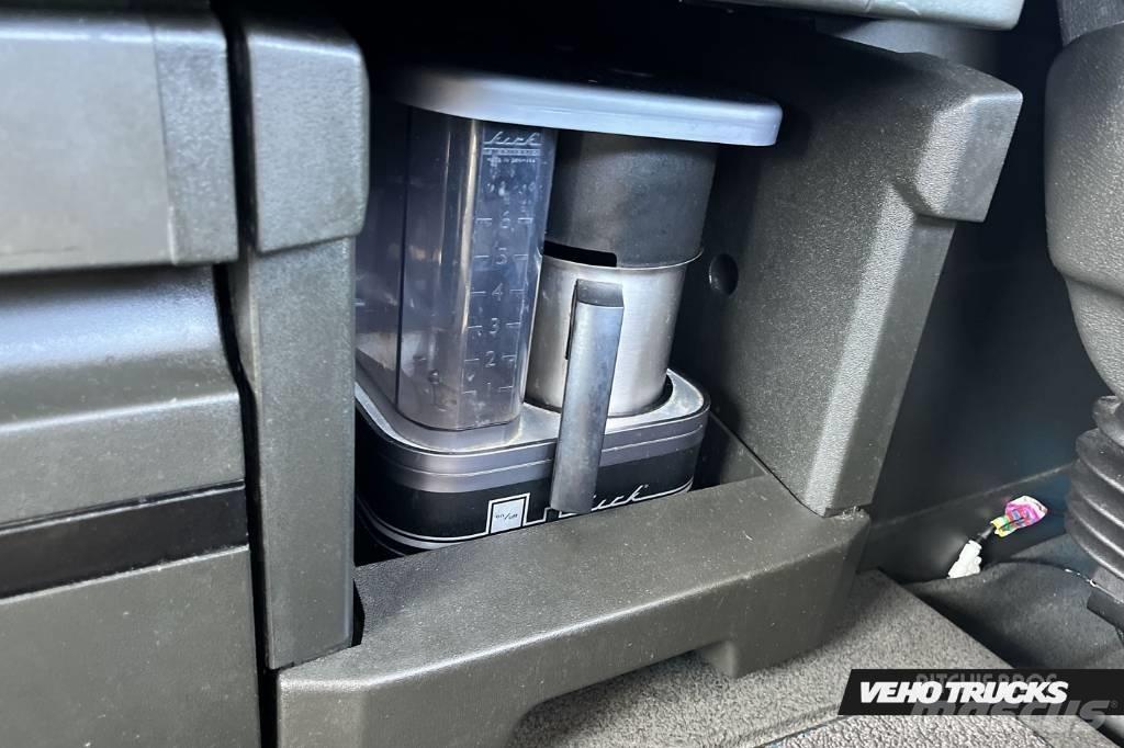 Volvo FH13 500 6x2 中古トラクターヘッド | トレーラーヘッド