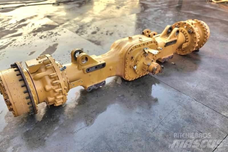 CAT 745C axle その他トラック