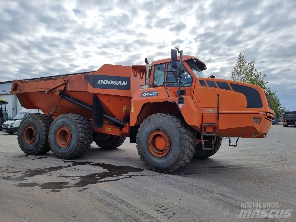Doosan DA 40 6x6 アーティキュレート式ダンプトラック
