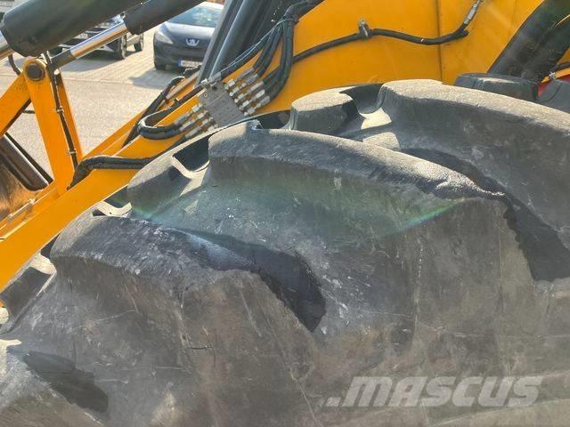 JCB 4 CX Pro バックホーローダー