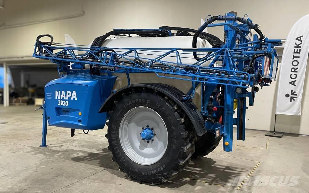 Agrio Napa 3920 牽引型スプレイヤー