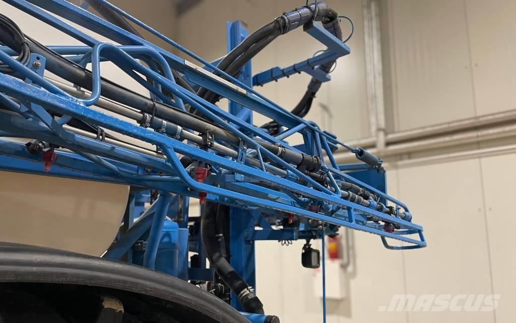 Agrio Napa 3920 牽引型スプレイヤー