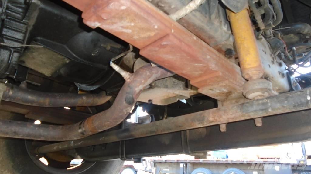 GMC C7500 Top Kick ウッドチップ運搬用トラック