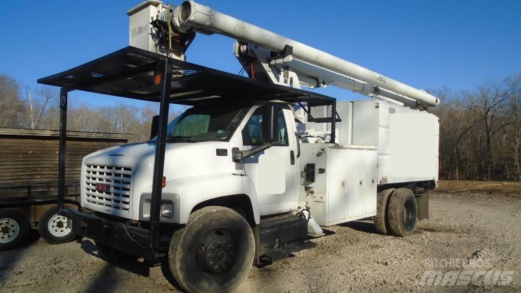 GMC C7500 Top Kick ウッドチップ運搬用トラック