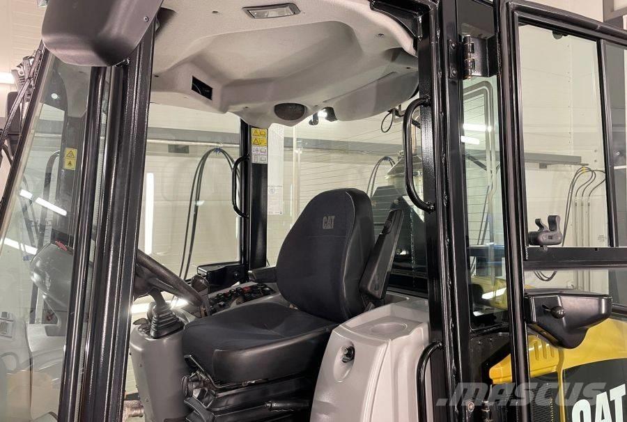 CAT 906 H 2 ホイールローダー・タイヤショベル