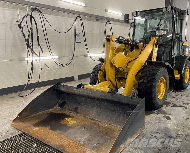 CAT 906 H 2 ホイールローダー・タイヤショベル