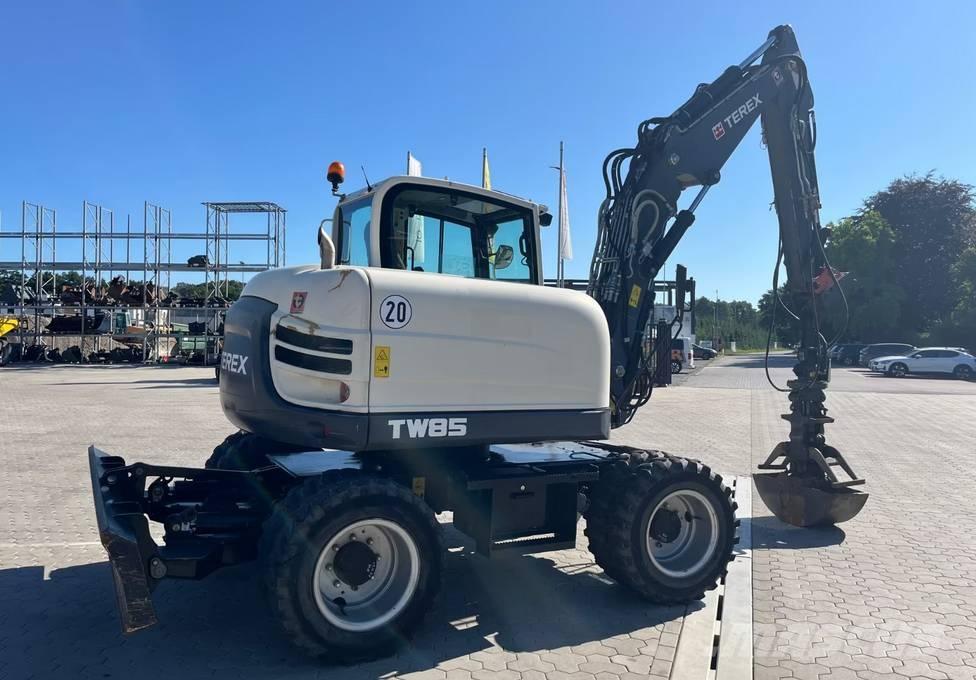 Terex TW 85 ホイール式油圧ショベル（パワーショベル・ユンボ・バックホー）